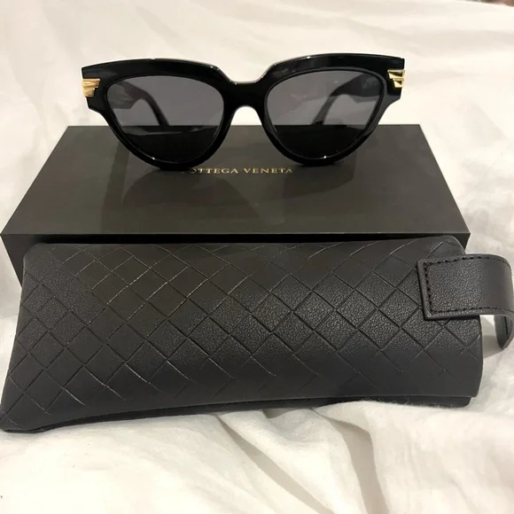 Bottega Veneta | Accessories | Bottega Veneta Cat Eye Sunglasses